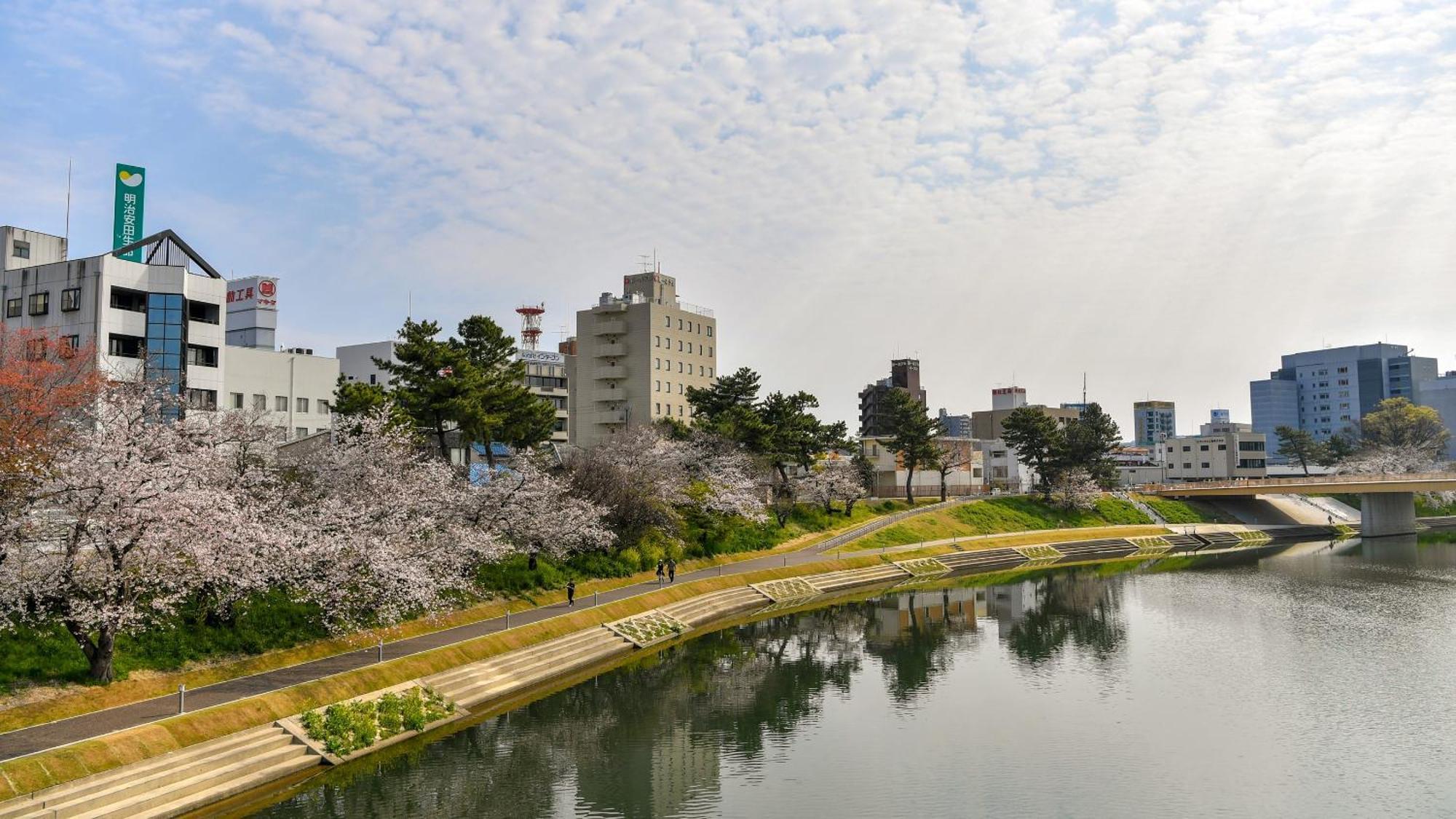 โอกาซากิ ไดอิชิ โฮเต็ล อีสต์ วิง Hotel ภายนอก รูปภาพ